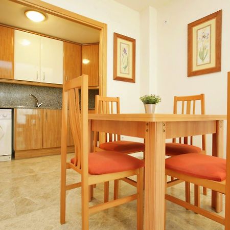 Apartamentos Ventura Village Park Салоу Экстерьер фото