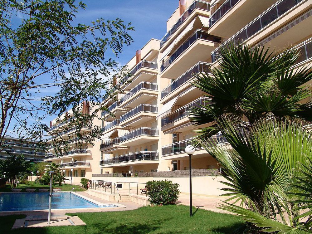 Apartamentos Ventura Village Park Салоу Экстерьер фото